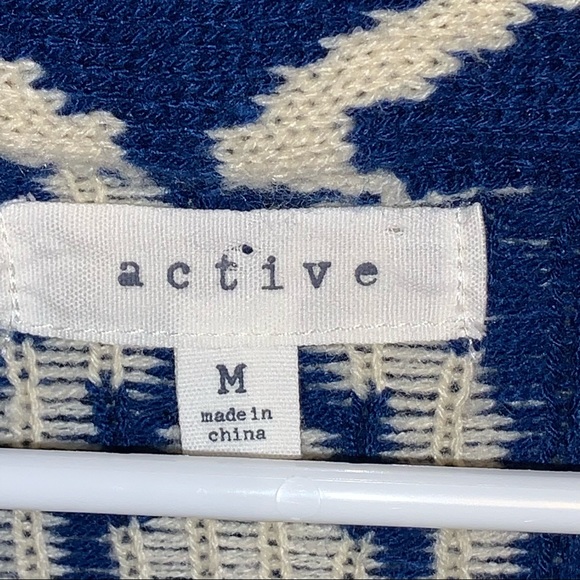 Active Aztec Print Cobalt Blue and Cream Duster Cardigan Sweater Size Medium - Picture 2 of 6